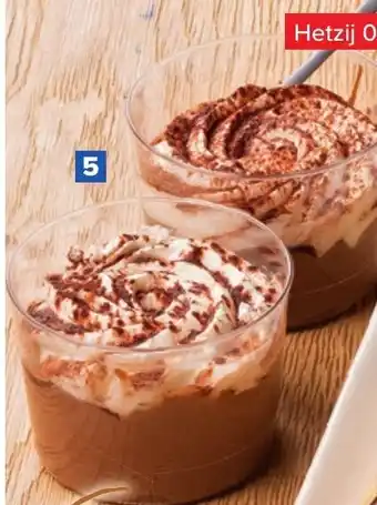 Chocolademousse met slagroom
