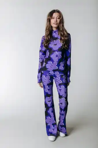 Bol.com Colourful Rebel Graphic Flower Peached Extra Flare Pants - L aanbieding