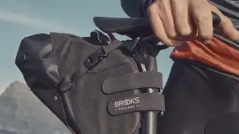 Bol.com Brooks Zadeltas Scape Seat Bag Zwart aanbieding