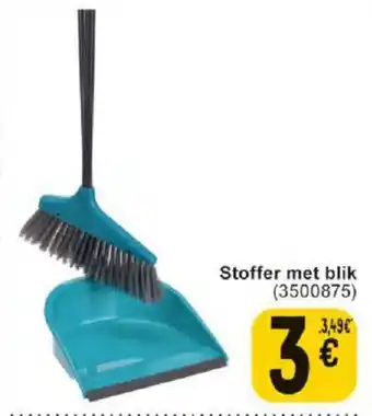 Cora Stoffer met blik aanbieding