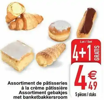 Cora Assortiment de pâtisseries à la crème pâtissière assortiment gebakjes met banketbakkersroom aanbieding