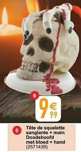 Tête de squelette sanglante + main doodshoofd met bloed + hand