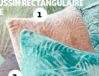 Auchan COUSSIN RECTANGULAIRE BRODE aanbieding