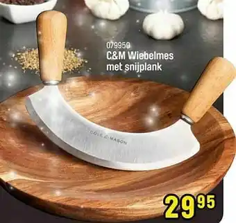 C+m wiebelmes met snijplank