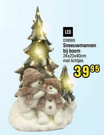 Happyland Sneeuwmannen bij boom aanbieding