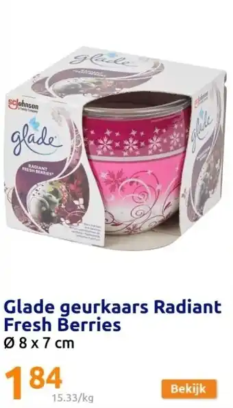 Action Glade geurkaars Radiant Fresh Berries aanbieding