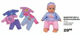Babypop met 4 extra kleedjes