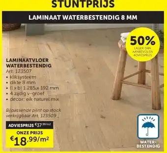Zelfbouwmarkt LAMINAATVLOER WATERBESTENDIG aanbieding