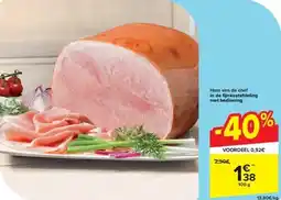 Carrefour Ham van de chef in de fi jnkostafdeling met bediening aanbieding