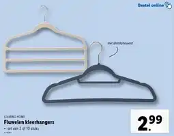 Fluwelen kleerhangers