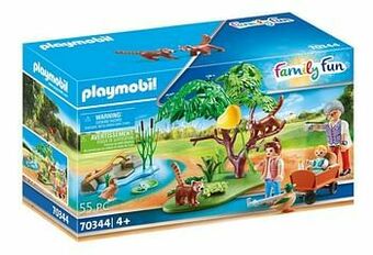 Dreamland PLAYMOBIL Family Fun 70344 Rode Panda’s in het buitenverblijf aanbieding