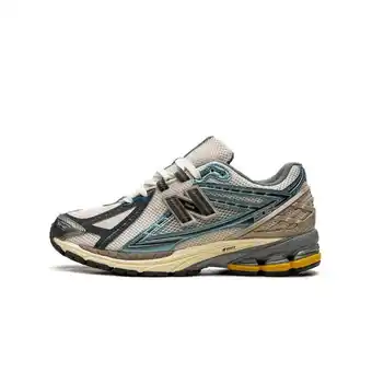 Decathlon schoenen New Balance 1906R Metallic Teal New Spruce aanbieding