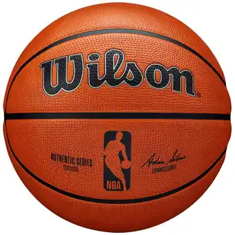 Decathlon Wilson NBA Authentic Series Outdoor T5-basketbal aanbieding