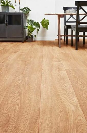 GAMMA Bruynzeel Extra Breed Waterbestendig Laminaat Nieuwsgierig Naturel 4V-groef 8 mm 2,02 m² aanbieding