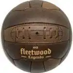 Decathlon Fleetwood Legends vintage leren voetbal aanbieding