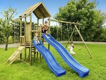 Dreamland BnB Wood schommel Perk Adventure met 2 blauwe glijbanen aanbieding