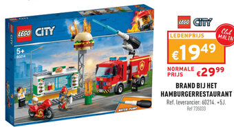 Brand bij het hamburgerrestaurant