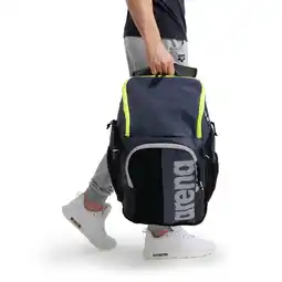 Decathlon Arena Rugtas Spiky III 45L Navy/Geel aanbieding