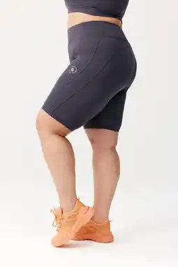 Decathlon Dames trainingsshort Rough Radical Essa Plus Size aanbieding