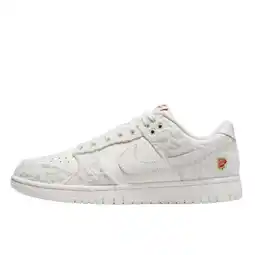 Decathlon Schoenen Dunk Low Give Her Flowers aanbieding