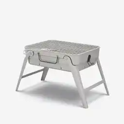 Decathlon Compacte camping barbecue 500 voor 4 personen, op hout houtskool briketten aanbieding