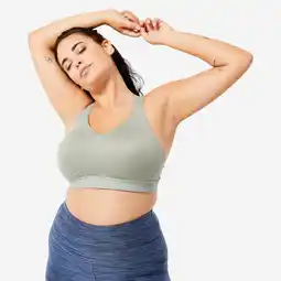 Decathlon Verstelbare sportbeha met pads voor dames veel ondersteuning saliegroen aanbieding