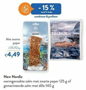 New nordic warmgerookte zalm met zwarte peper