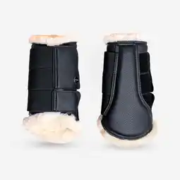 Decathlon Gesloten peesbeschermers voor paarden 500 dressuur imitatieschapenvacht zwart x2 aanbieding