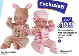 Dreamland Zittende baby met konijntjespak of roze outfit 45cm aanbieding
