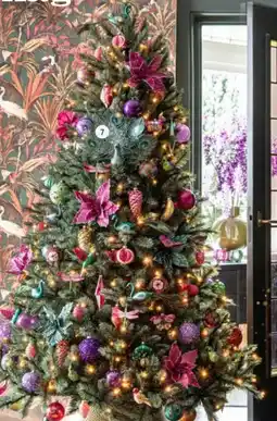 Intratuin Kunstkerstboom Romagne aanbieding