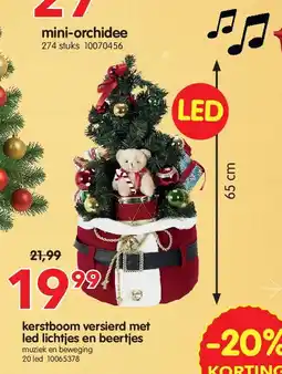 Yess kerstboom versierd met led lichtjes en beertjes aanbieding