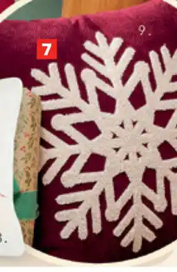 Carrefour Geborduurd Kussen Vlok aanbieding