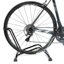 Decathlon Fietsenrek Stabilus voor wielen 26'', 27.5'', 27.5+, 29'' en 700 aanbieding