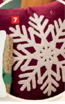 Carrefour Geborduurd kussen vlok aanbieding