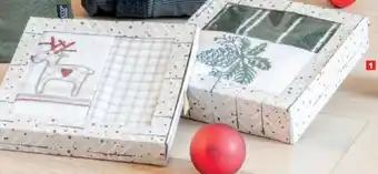 Carrefour Doos met 2 keukenhanddoeken aanbieding