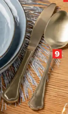 Carrefour Bestekset Versailles aanbieding