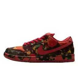 Decathlon Schoenen SB Dunk Low The Wizard of Oz Poppy Field aanbieding