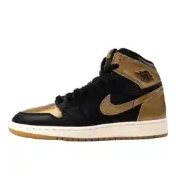 Decathlon Schoenen 1 Retro High OG Black Metallic Gold aanbieding