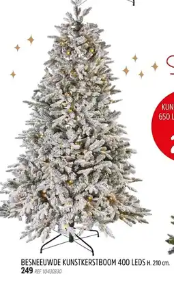 Brico Besneeuwde kunstkerstboom 400 leds aanbieding