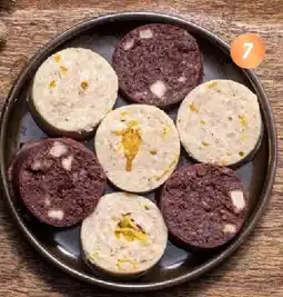 Spar witte pens met mandarijnen of zwarte pens met appel aanbieding