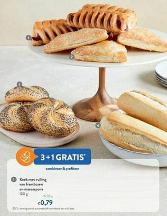 Koek met vulling van frambozen en mascarpone