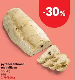 Spar pyreneeënbrood met olijven aanbieding