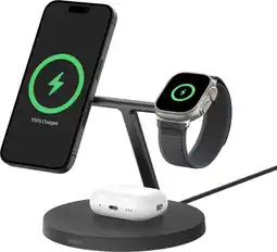 Coolblue Belkin Boost Charge Pro MagSafe en Qi2 3-in-1 Draadloze Oplader 15W met Standaard Zwart aanbieding