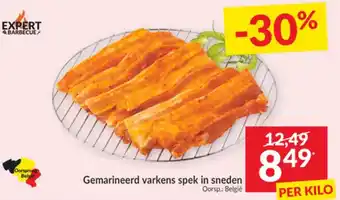 Gemarineerd varkens spek in sneden