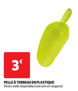 Auchan pelle à terreau en plastique aanbieding