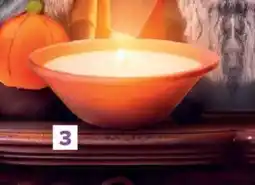 Carrefour Ivoorwitte kaars in terracotta pot (1+1 gratis) spaas aanbieding