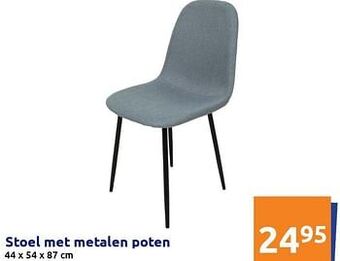 Stoel met metalen poten