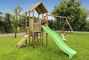 Dreamland BnB Wood schommel Perk Adventure met limegroene glijbaan aanbieding
