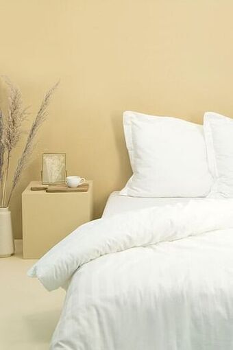 HEMA HEMA Dekbedovertrek - Hotel Katoen Satijn - Streep Wit (wit) aanbieding