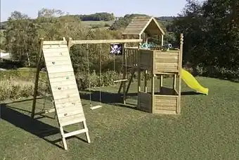 Dreamland BnB Wood schommel Nieuwpoort Commando Piraat met gele glijbaan aanbieding